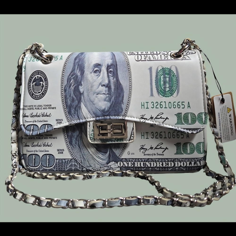 Stylish ($100 Print) Benjamin Franklin Chain Crossbody Novelty Bag - Picture 9 of 9